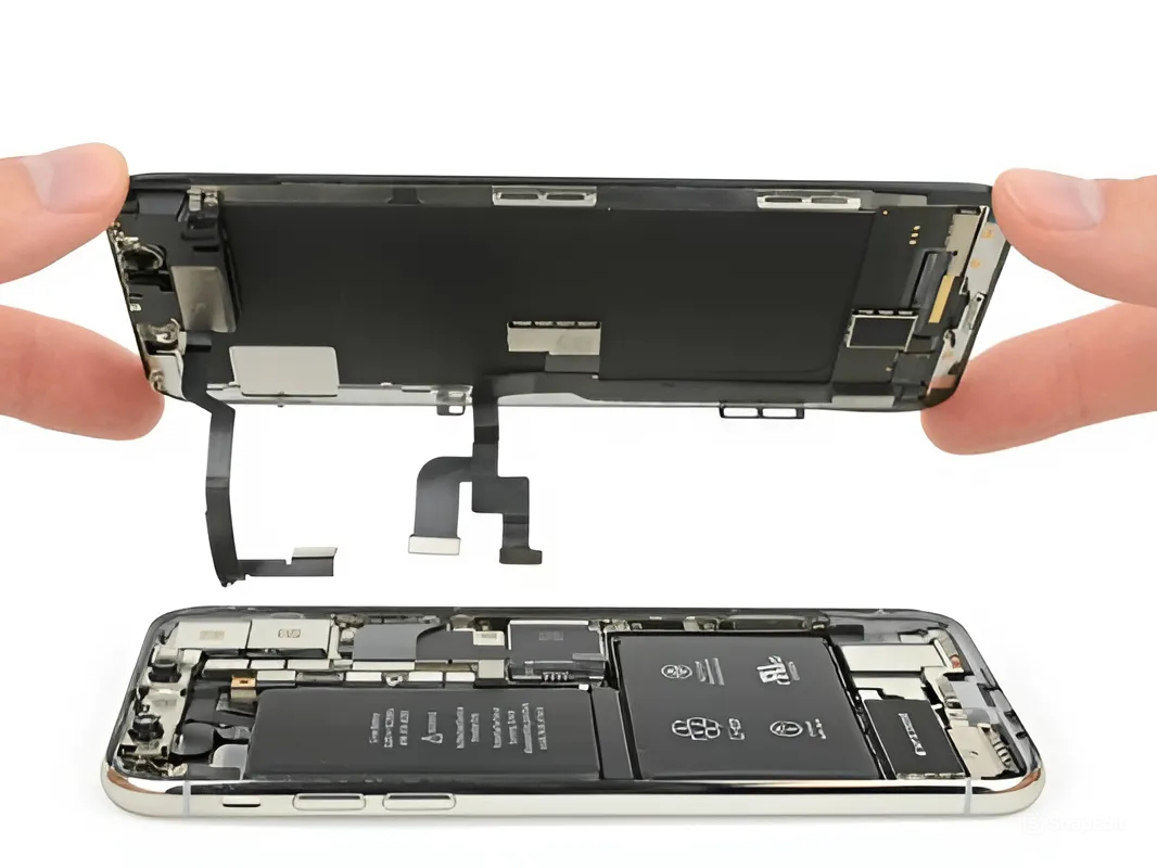 Thay màn hình iPhone 11 5