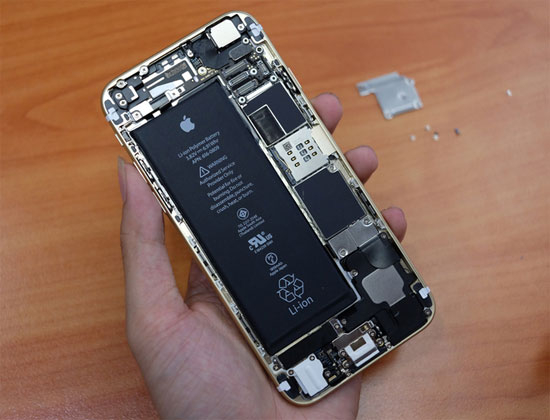 Thay pin iPhone 6s Plus 6