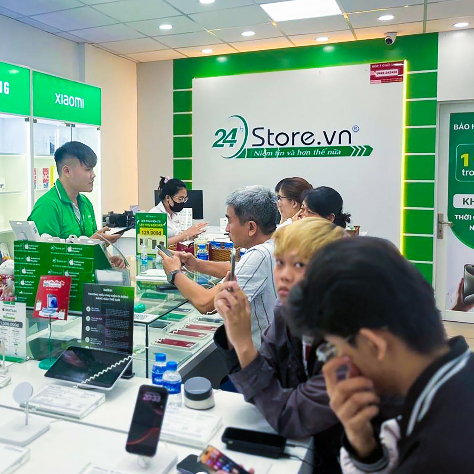 7. Vì sao nên chọn dịch vụ thay màn hình iPhone 12 Pro Max tại 24hStore?
