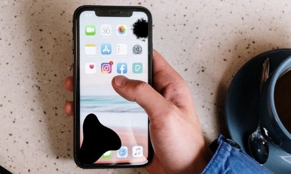 5.3 Thay màn hình iPhone 12 Pro Max có làm mất dữ liệu không?