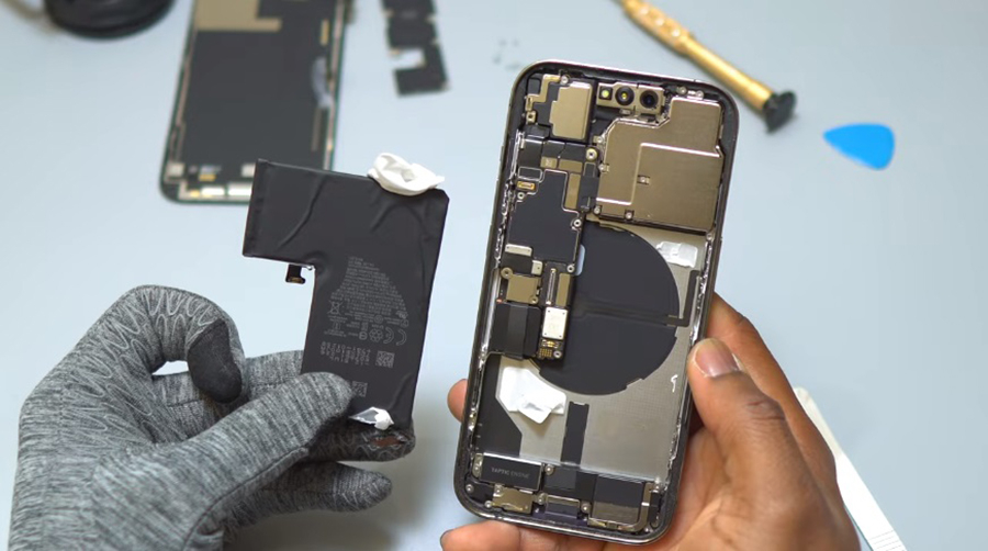 Thay pin iPhone 14 Pro Max 2