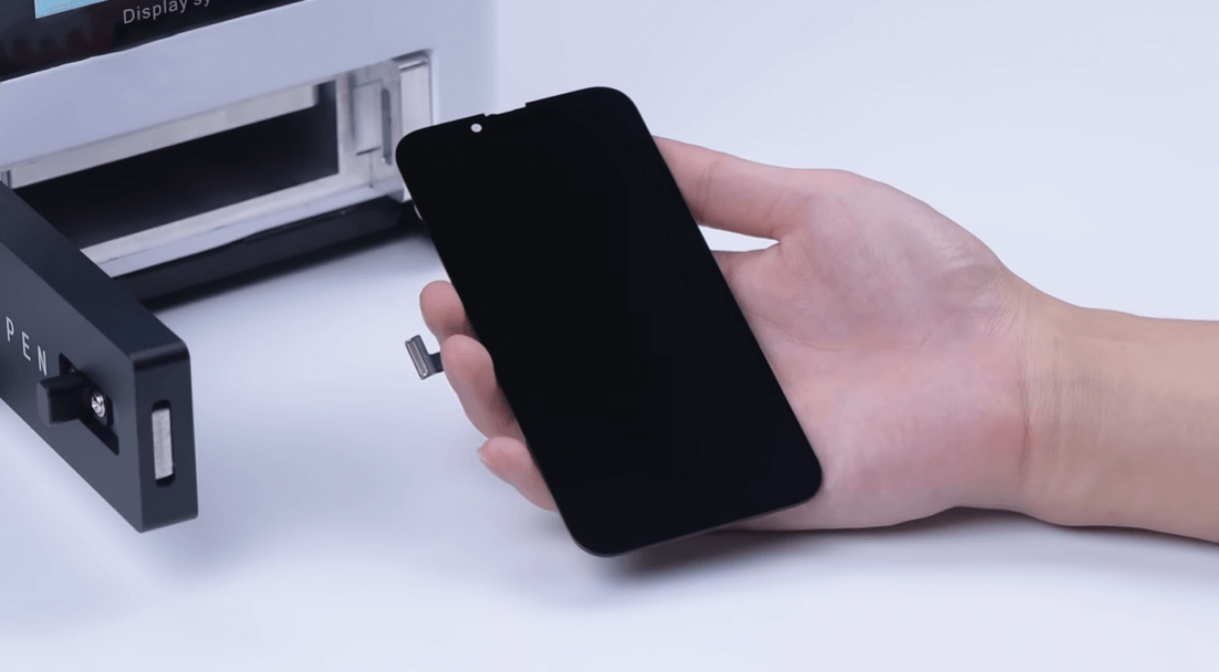 Thay màn hình iPhone 13 Mini 5