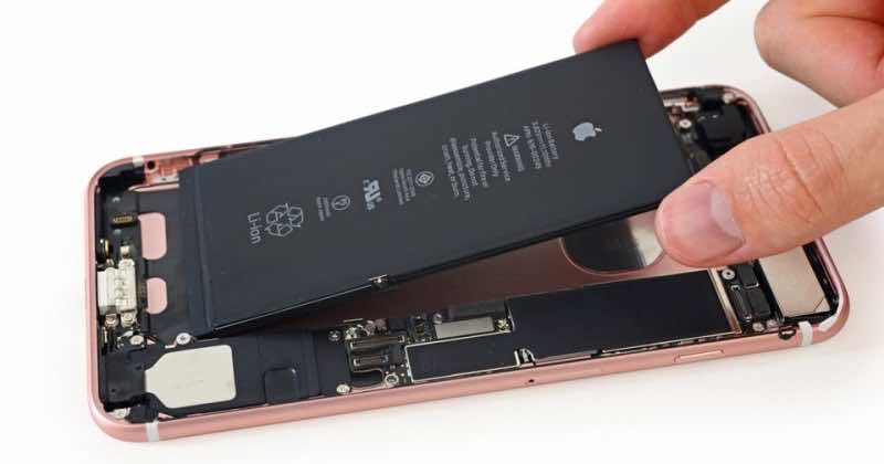 Thay pin iPhone 14 3