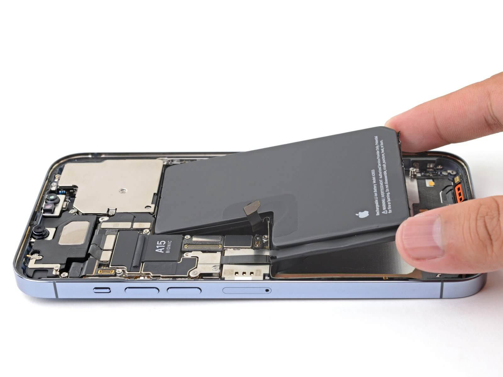 Thay pin iPhone 13 Pro Max
