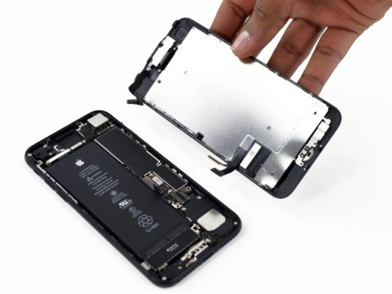 thay màn hình iPhone XS 5