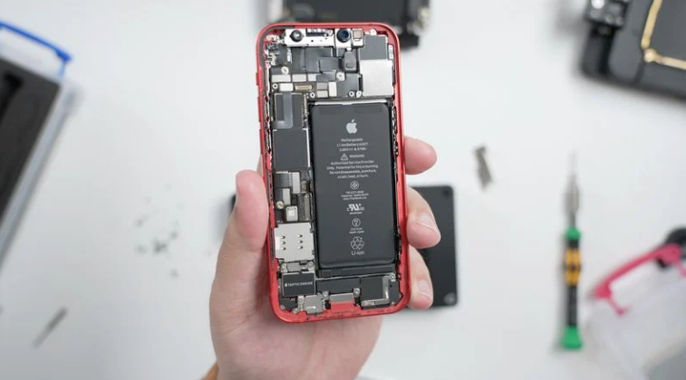 Thay pin iPhone 12 Mini 6