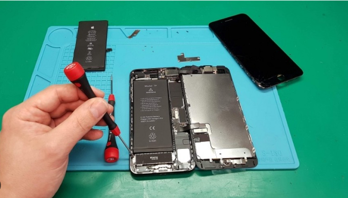 Thay pin iPhone 7 1