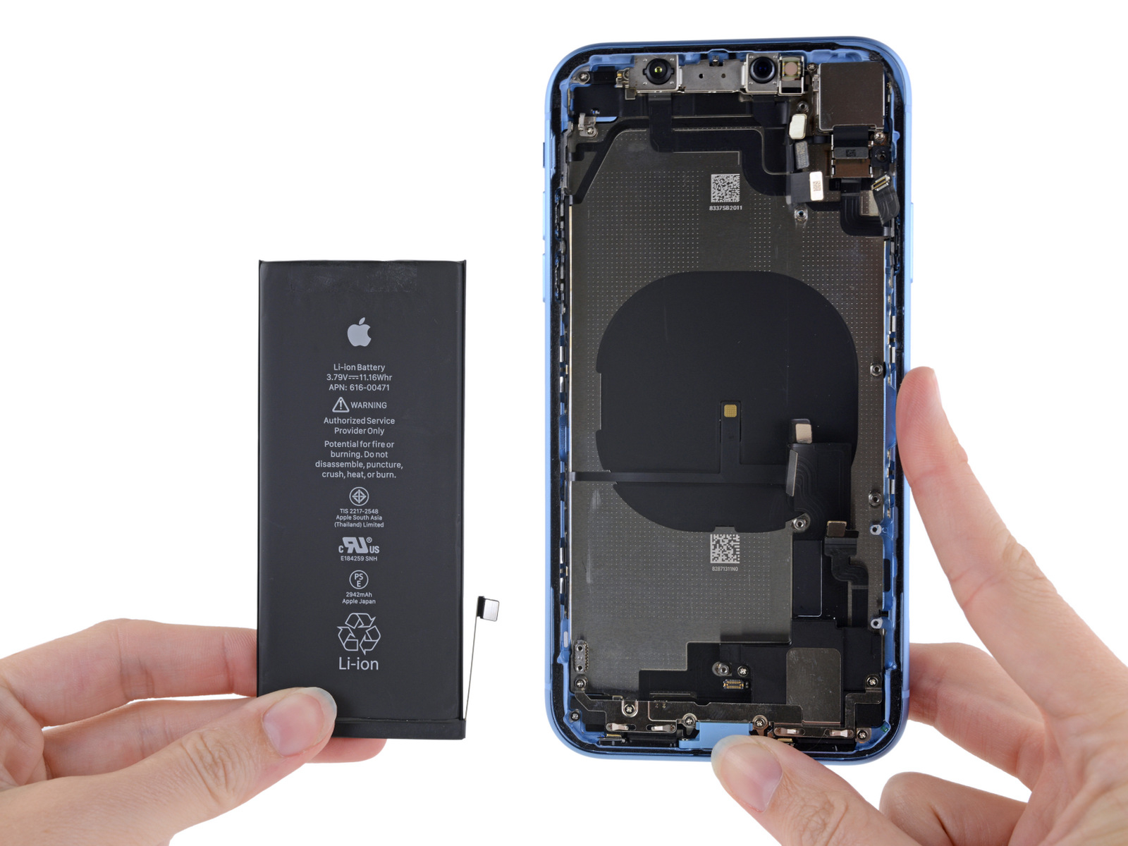 Thay pin iPhone XR 4