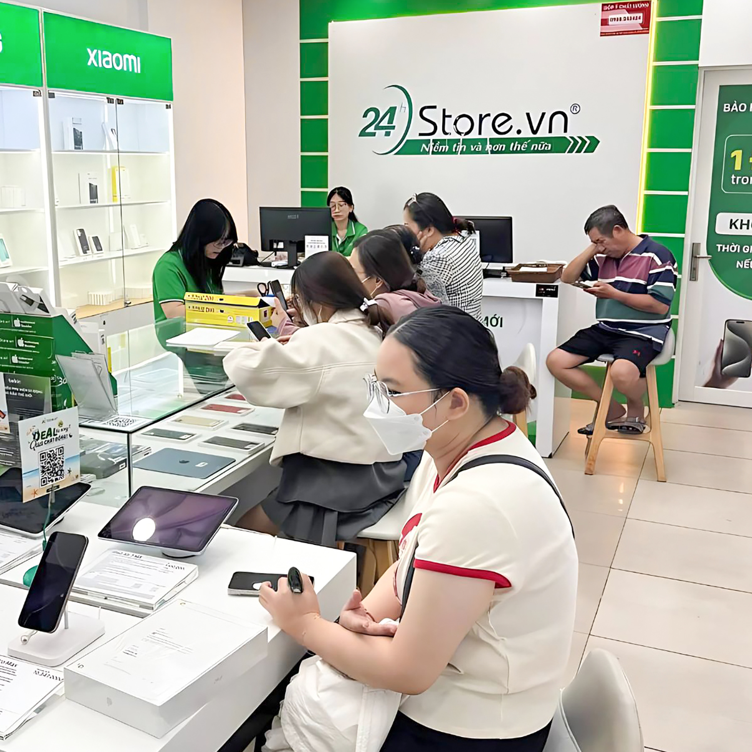 5. Vì sao nên mua Galaxy Z Fold6 tại 24hStore?