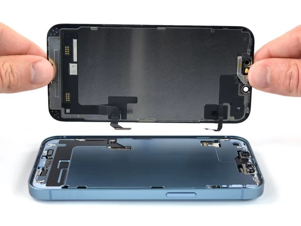 thay-man-hinh-iphone-14-2