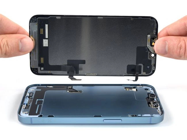 Thay màn hình iPhone 15 Plus 1