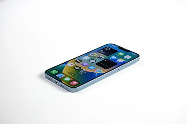 Thay màn hình iPhone 15 Plus 6