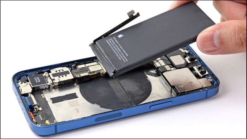 Thay pin iPhone 15 Plus