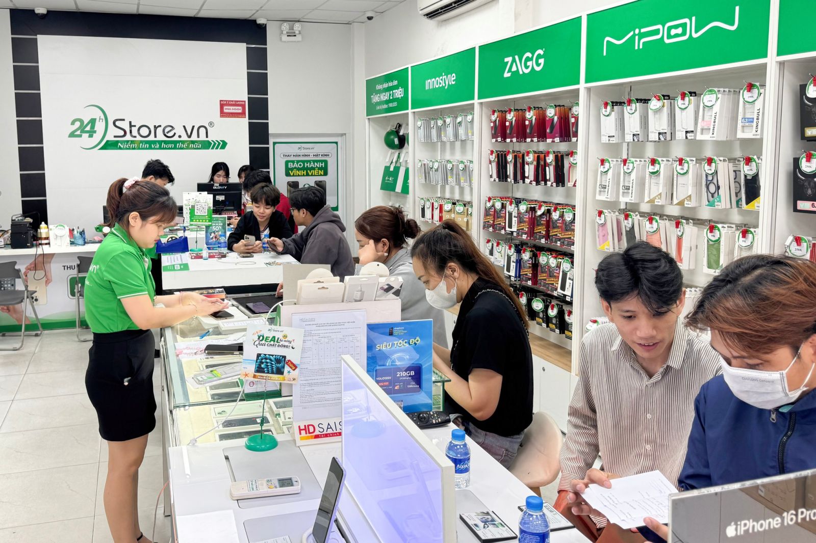 Apple Watch Series 10 46mm LTE - Viền Titan, Dây Cao Su Size S/M 14 Apple Watch Series 10 46mm LTE - Viền Titan, Dây Cao Su Size S/M 14