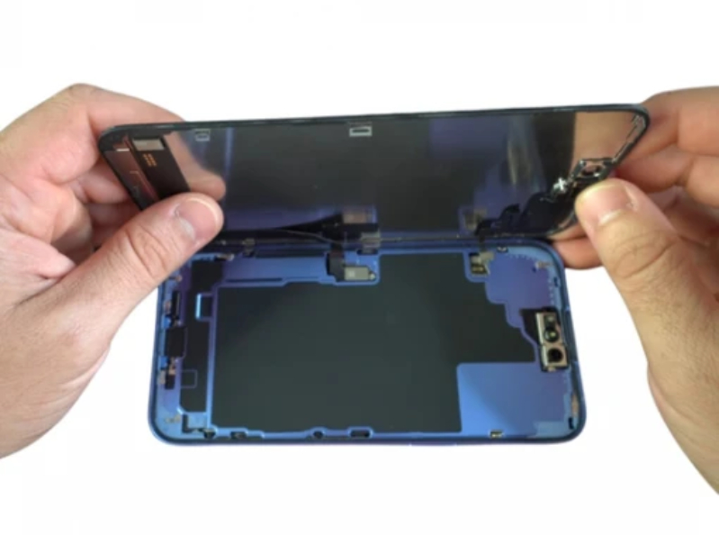 Thay màn hình iPhone 16 Plus 4