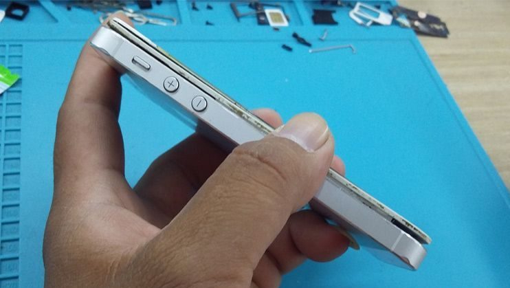 Thay pin iPhone 5 4