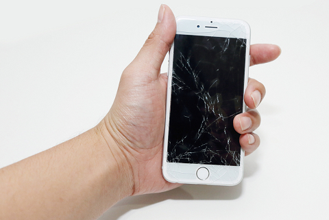Thay màn hình iPhone 6 Plus 1