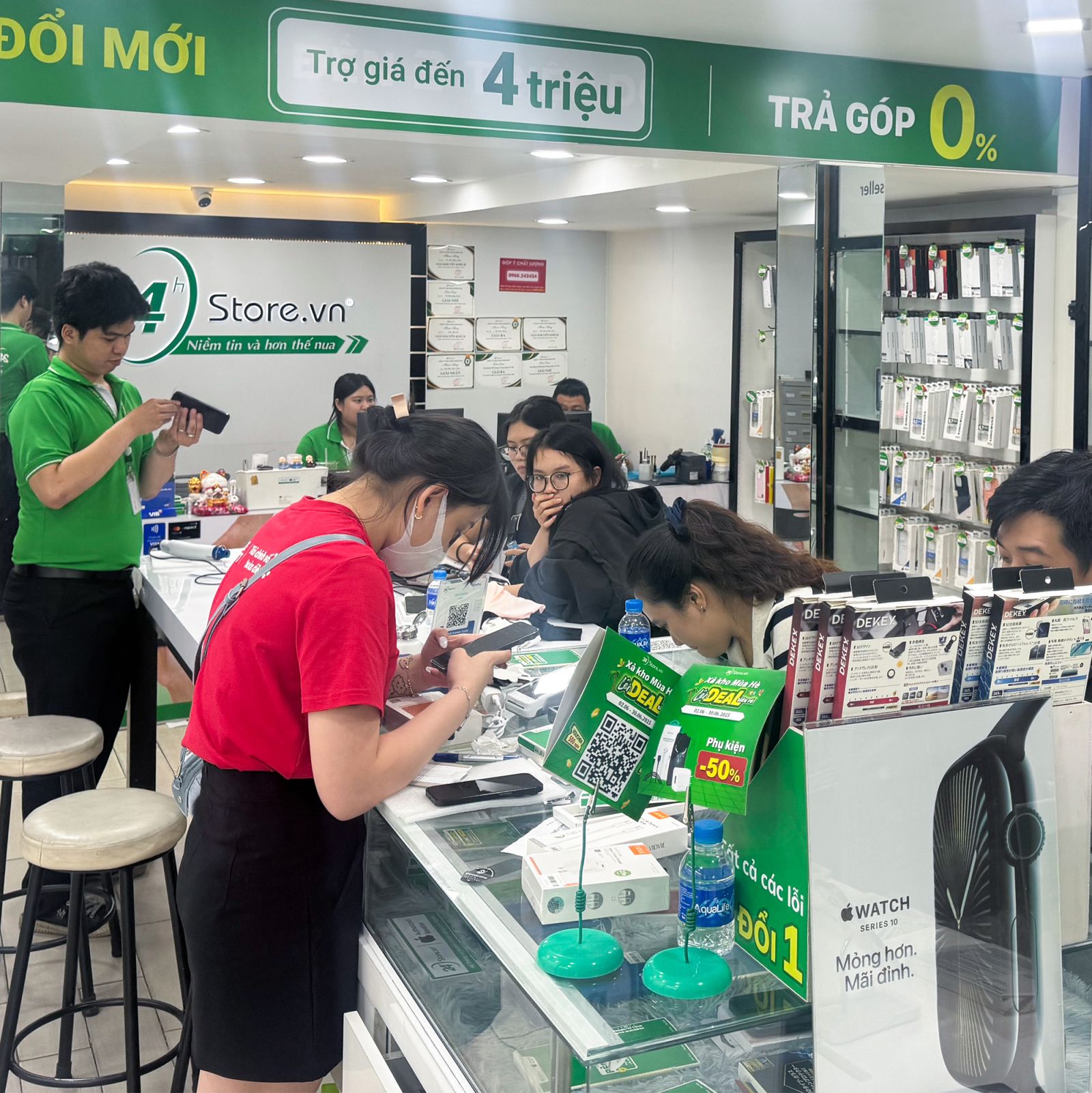 Thay kính lưng iPhone 11 Pro 8