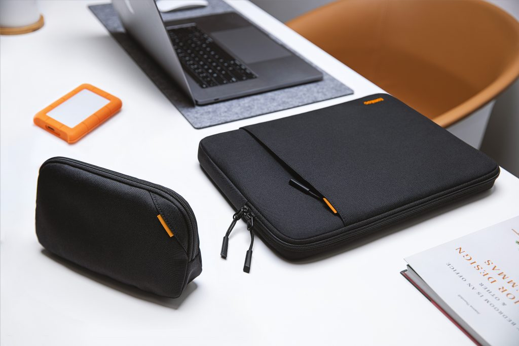 Túi chống sốc TOMTOC Protective MacBook Pro 13 inch (A13-C02D) 6 Túi chống sốc TOMTOC Protective MacBook Pro 13 inch (A13-C02D) 6