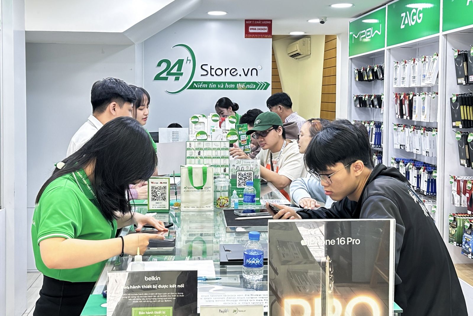 Smartphone Android giá rẻ: Ngày càng đáng mua