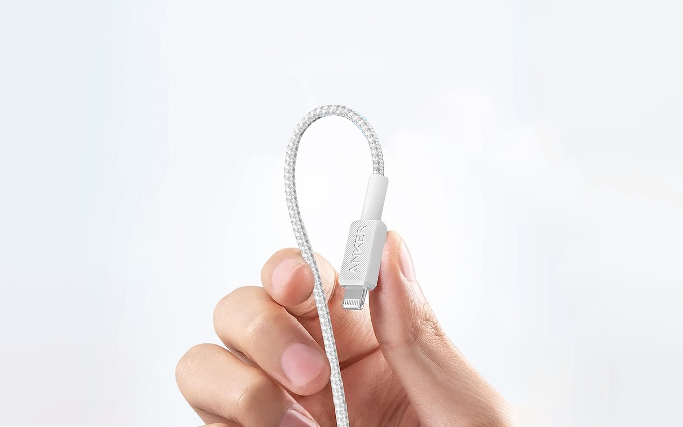 2.6. Chip bảo vệ an toàn tối đa khi sử dụng Cáp sạc nhanh Anker 322 Type C - Lightning MFI bọc dù 1.8M