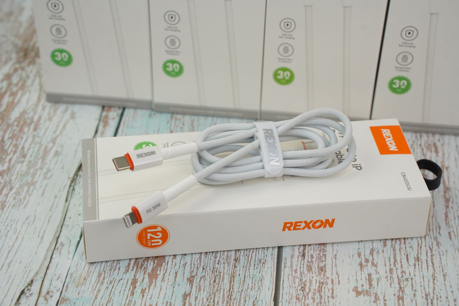 1. Cấu tạo Cáp sạc Rexon Type C to C 60W 1.2M chuẩn bền bỉ, chống rối, tối ưu cho nhu cầu sạc nhanh