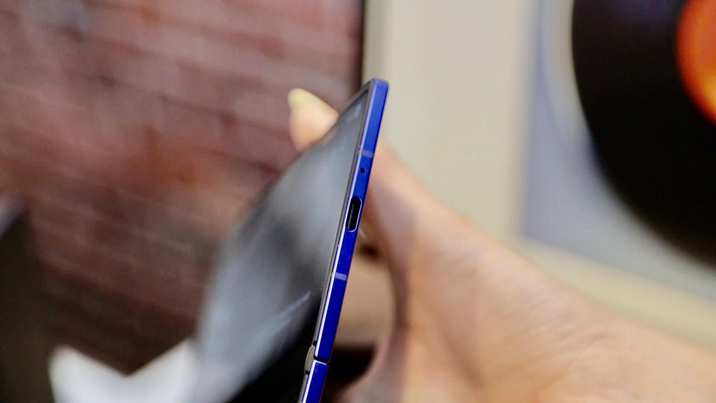 3.2. Samsung Galaxy Z Fold7 5G 12GB/512GB Chính Hãng - Sự cân bằng hoàn hảo giữa mỏng nhẹ và độ bền cao cấp