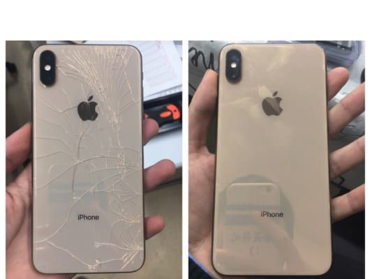 Thay kính lưng iPhone XS Max 3