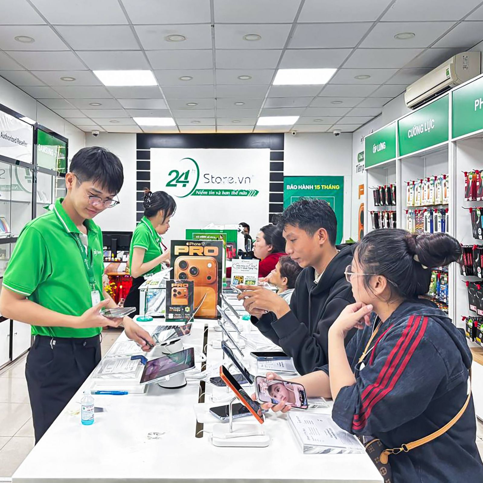 Thay màn hình iPhone 17 Pro Max 9