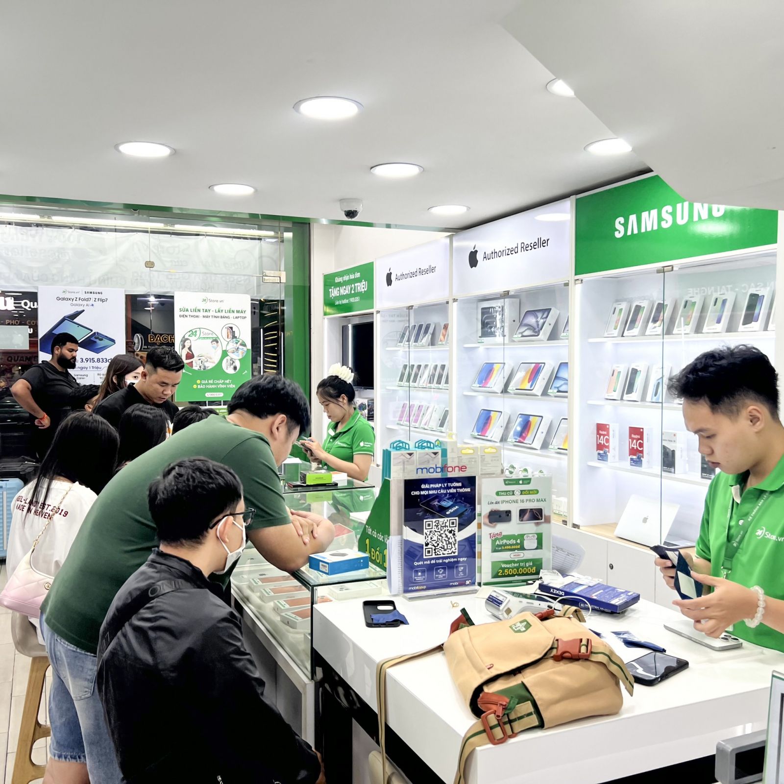 5. Lý do nên mua Apple Watch Series 11 46mm LTE - Viền Titan, Dây Đeo Thể Thao Size M/L | Chính hãng Việt Nam tại 24hStore?