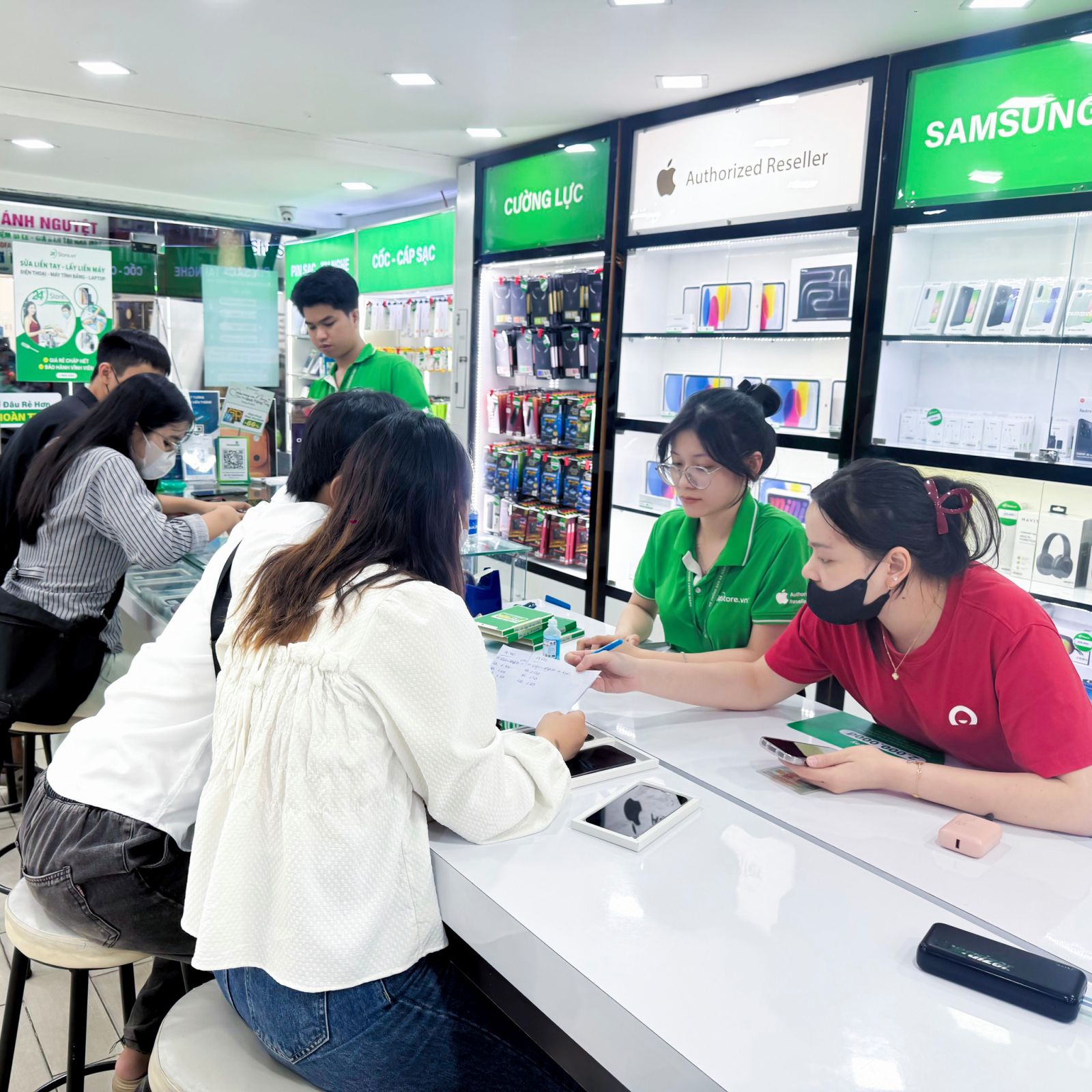 Thay loa iPhone 17 Pro 10