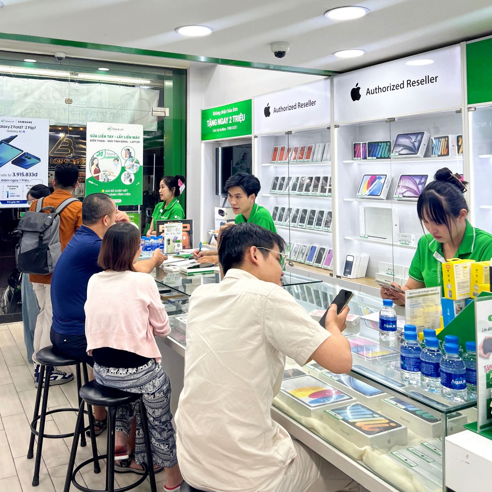 Thay chu&ocirc;ng iPhone 17 Pro Max 9