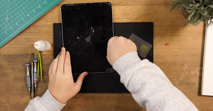 Thay m&agrave;n h&igrave;nh iPad Pro M4 11 inch 3