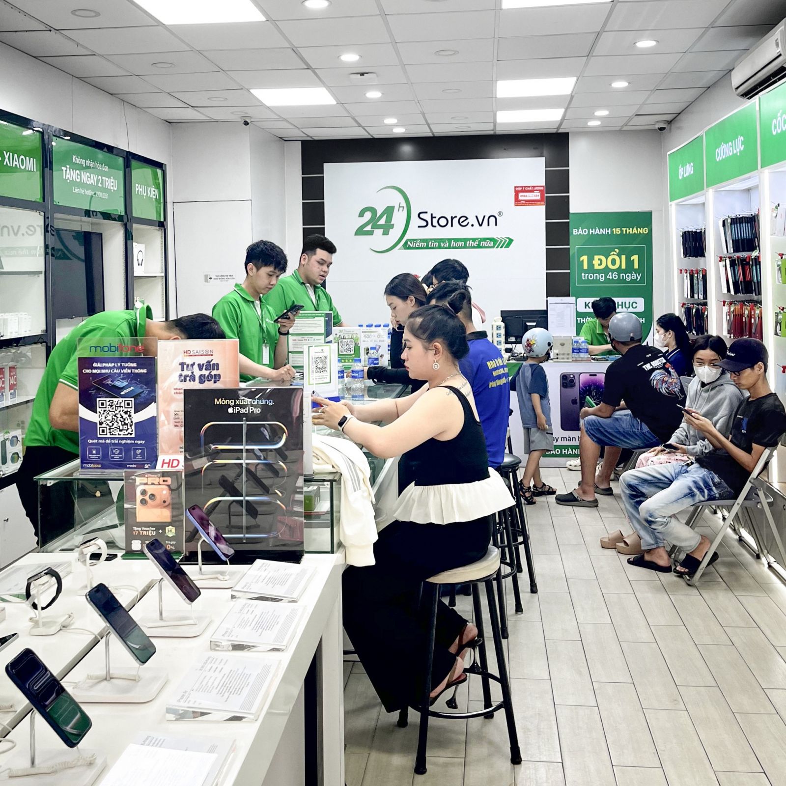 Sạc dự phòng Aukey PB-Y61 Spark Sling Neo 10000mAh 30W kèm cáp USB-C