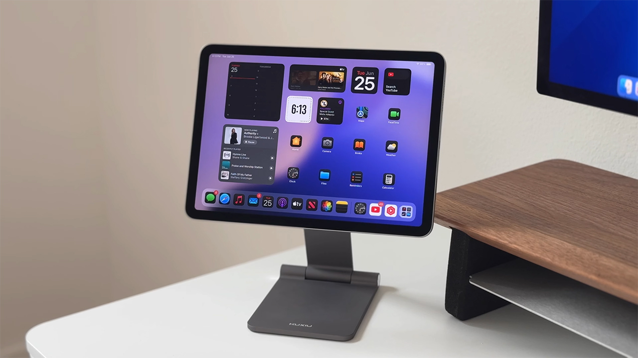 Thay m&agrave;n h&igrave;nh iPad Air 6 M2 11 inch 3