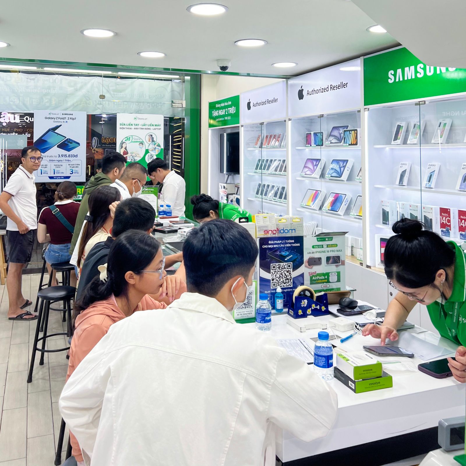 Thay m&agrave;n h&igrave;nh iPad Air 6 M2 13 inch 8