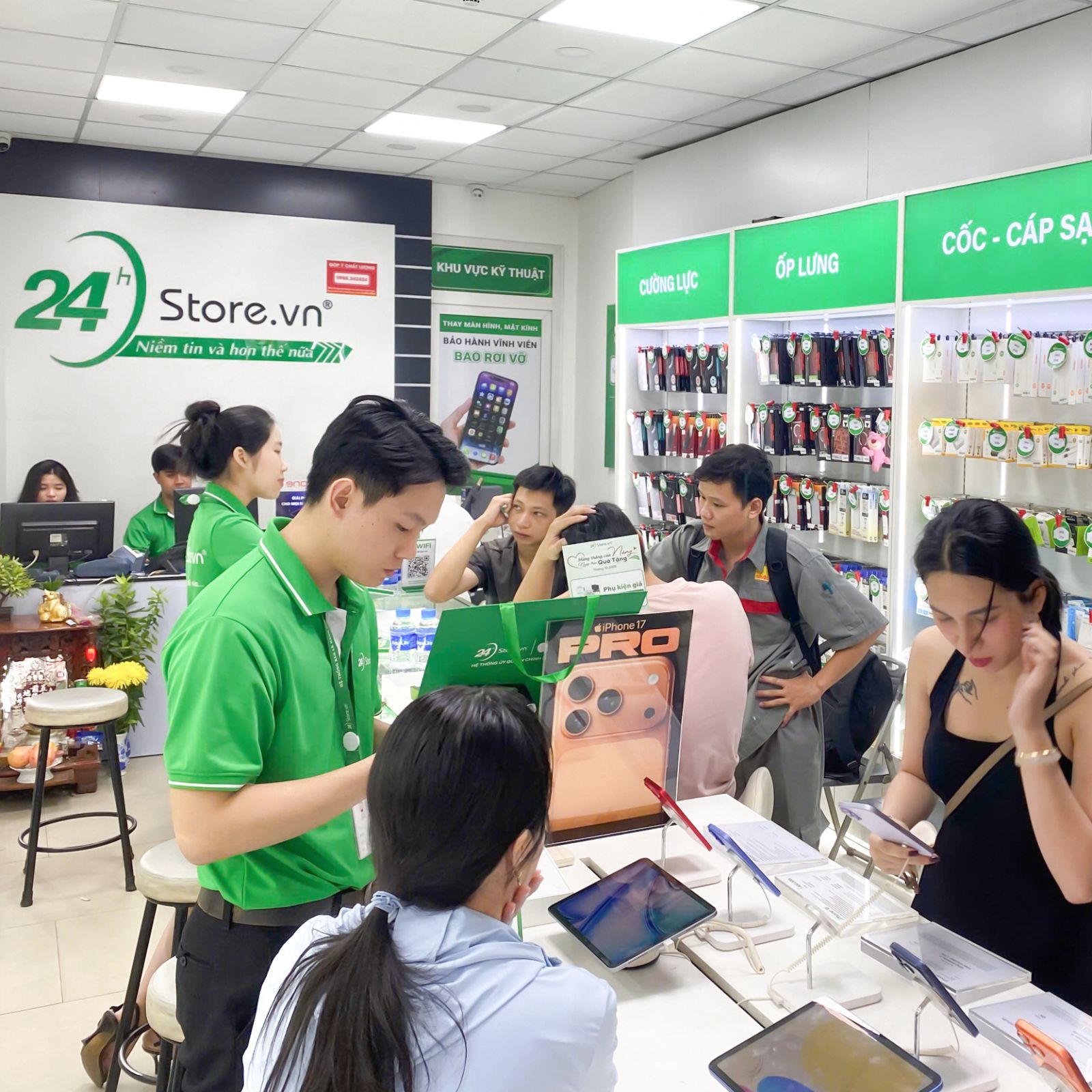 Thay màn hình iPad Gen 5 3G A1822 8 Thay màn hình iPad Gen 5 3G A1822 8