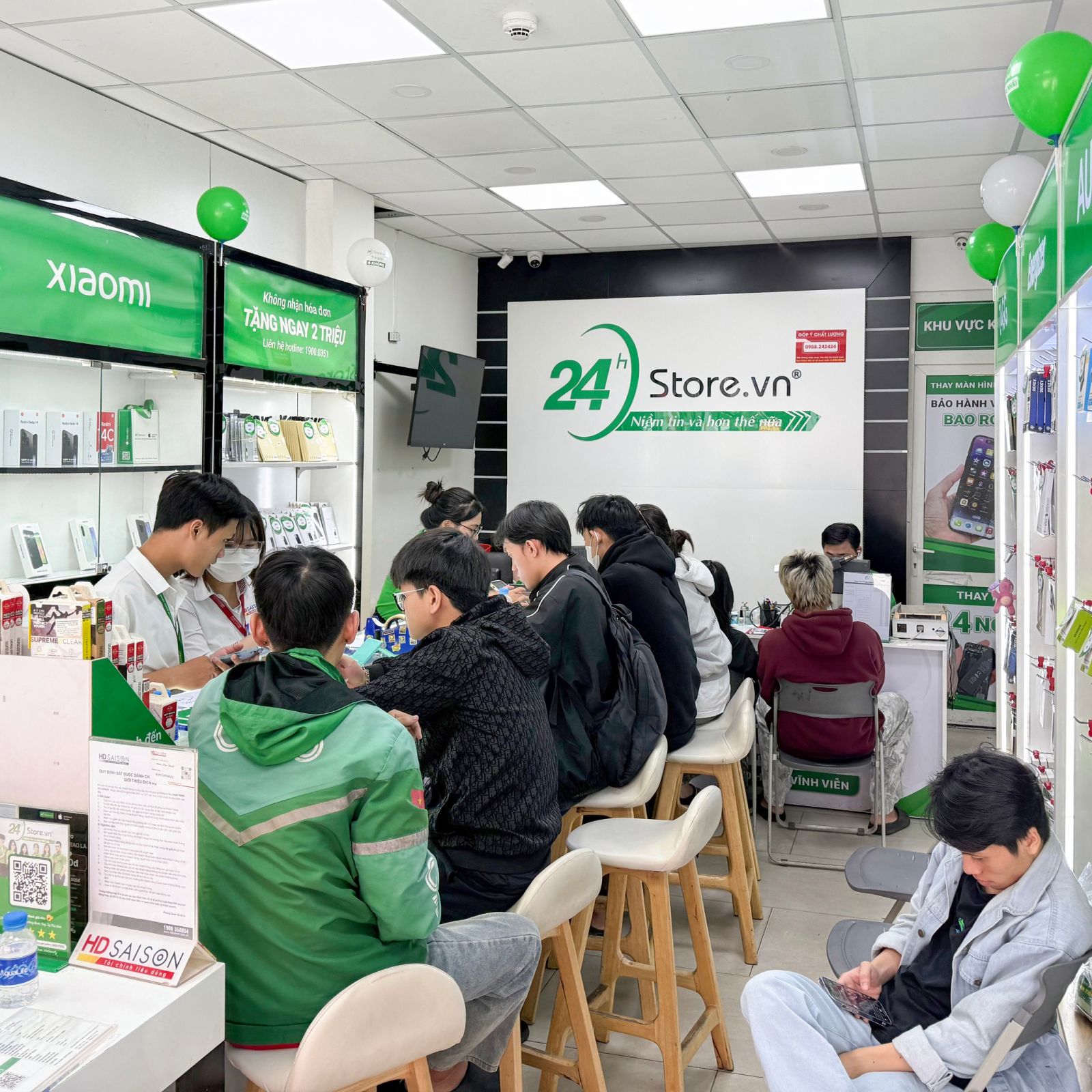 Thay m&agrave;n h&igrave;nh iPad Gen 6 WiFi A1893 10