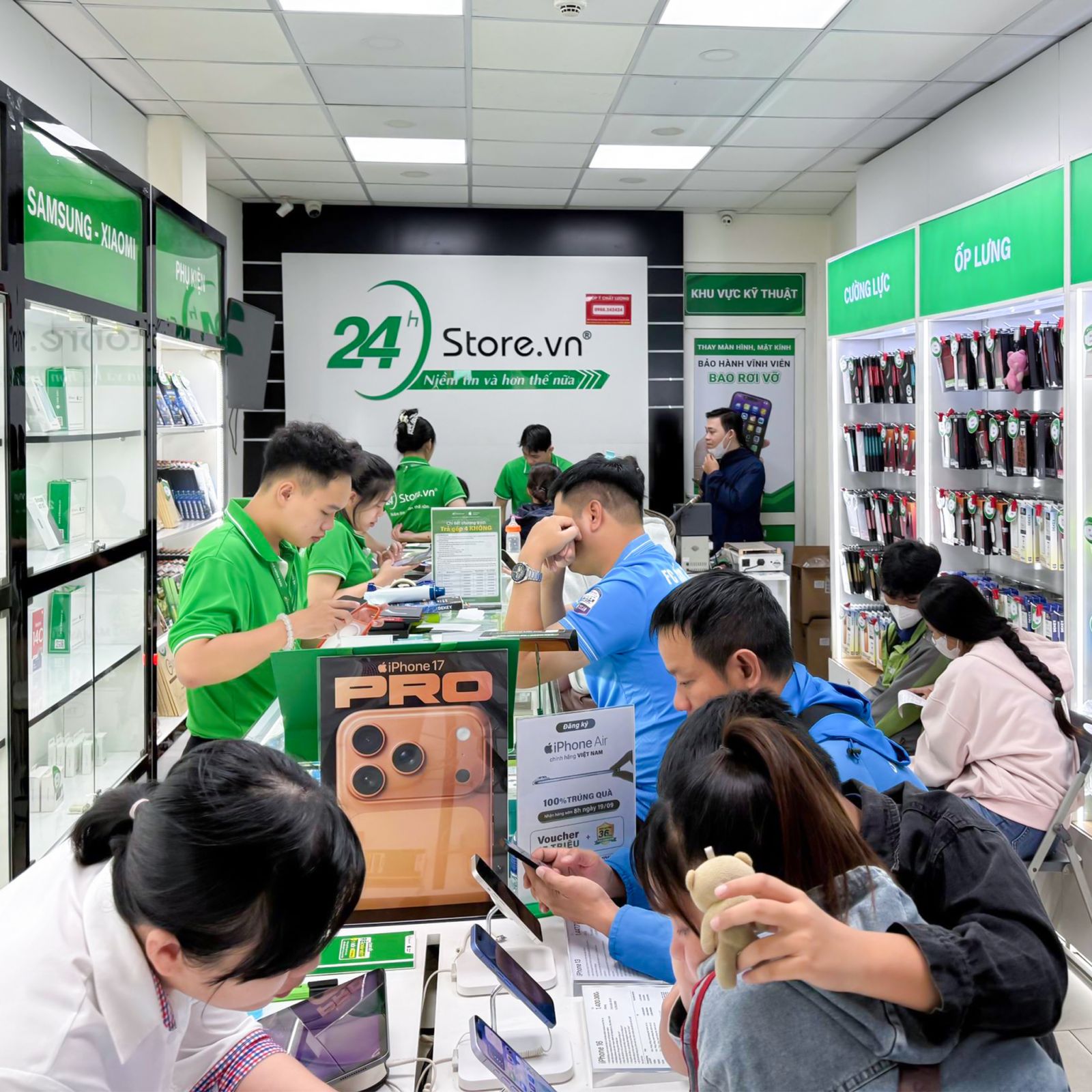 Thay mặt kính iPhone 16e 10 Thay mặt kính iPhone 16e 10