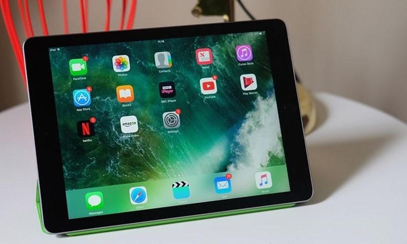 Thay pin iPad Gen 5 WiFi A1823 4