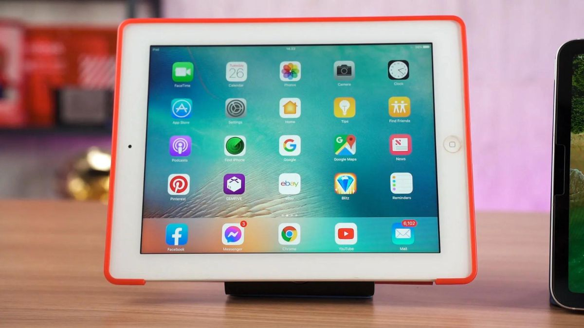 Thay pin iPad Gen 5 WiFi A1823 5