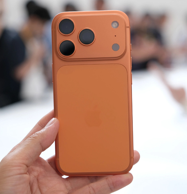Sửa lỗi kh&ocirc;ng IMEI iPhone 17 Pro