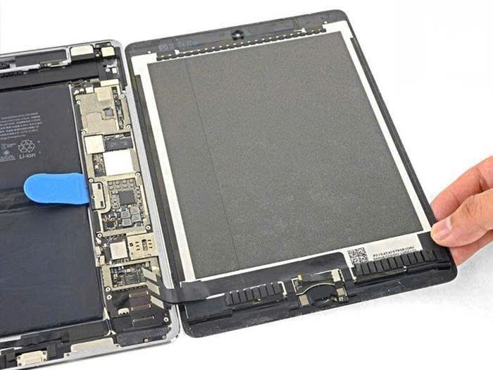 Thay m&agrave;n h&igrave;nh iPad Pro 9.7 2016 WiFi A1673