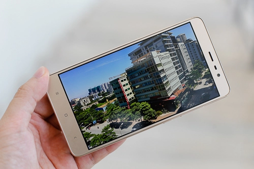 Thay m&agrave;n h&igrave;nh Xiaomi Redmi Note 3 Pro 