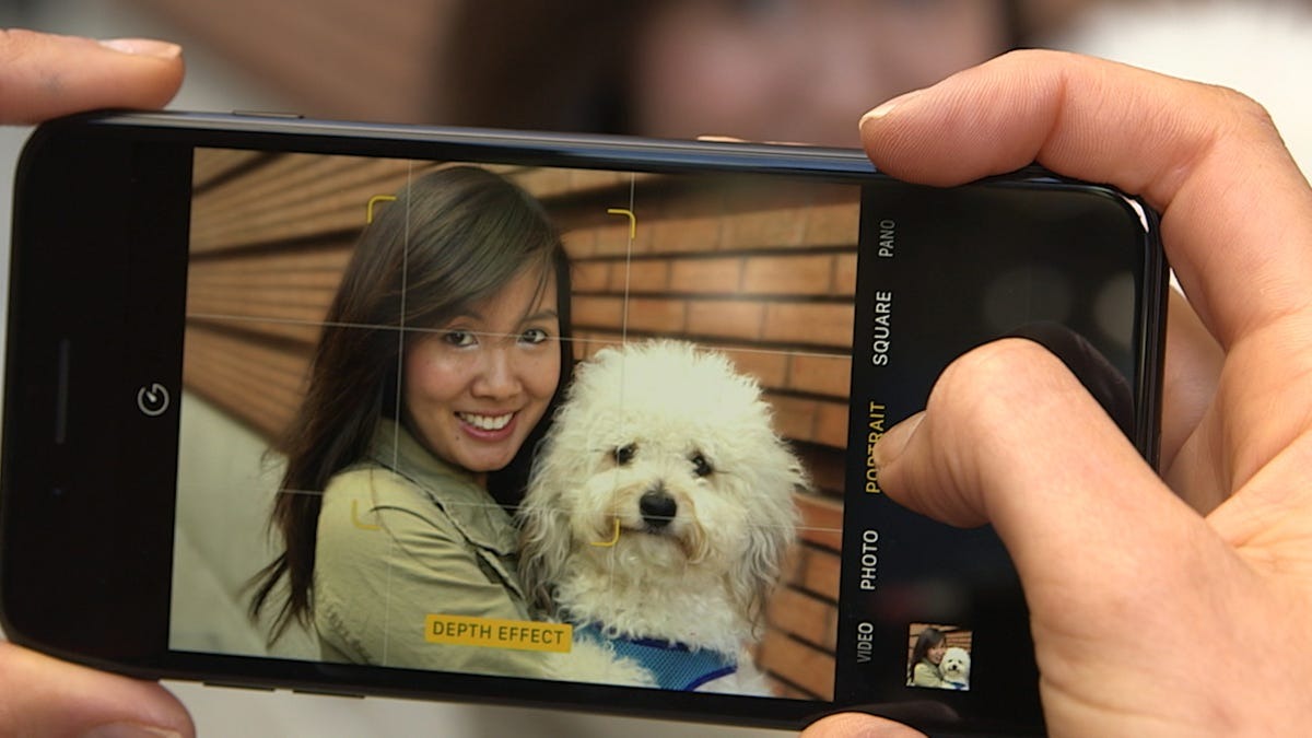 Thay kính Camera sau iPhone 7 Plus