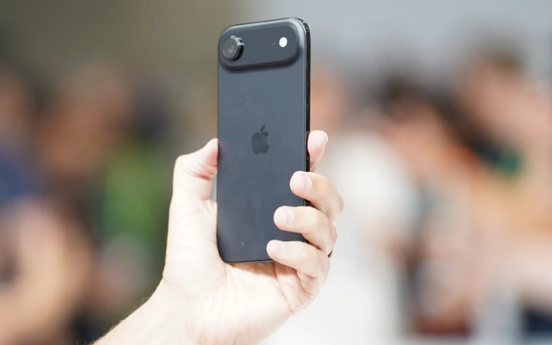 2. Nguy&ecirc;n nh&acirc;n g&acirc;y lỗi kh&ocirc;ng cảm biến xoay iPhone Air