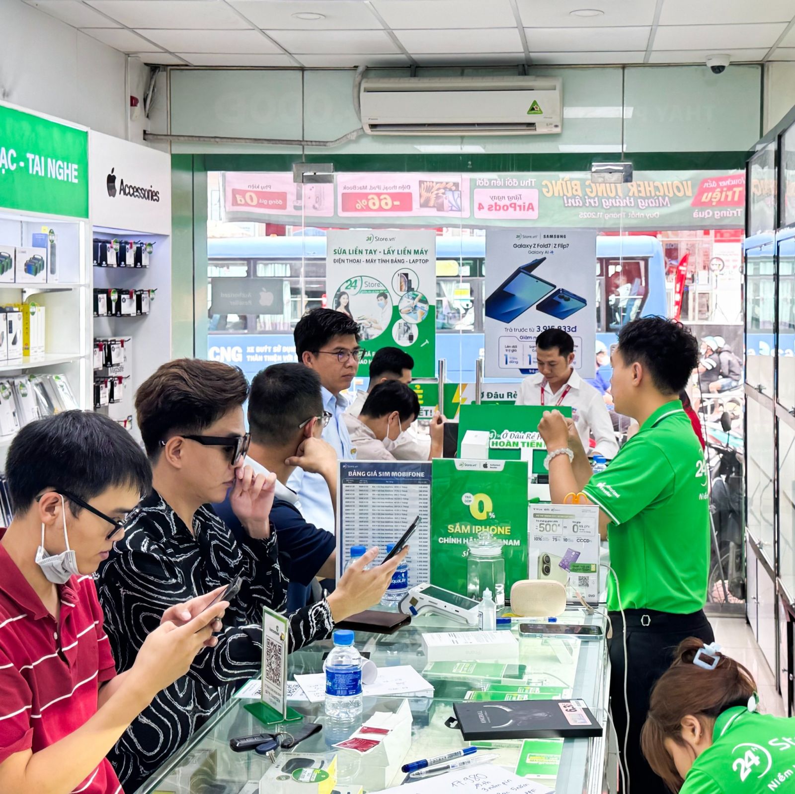 Thay kính Camera sau iPhone 8 Plus Thay kính Camera sau iPhone 8 Plus