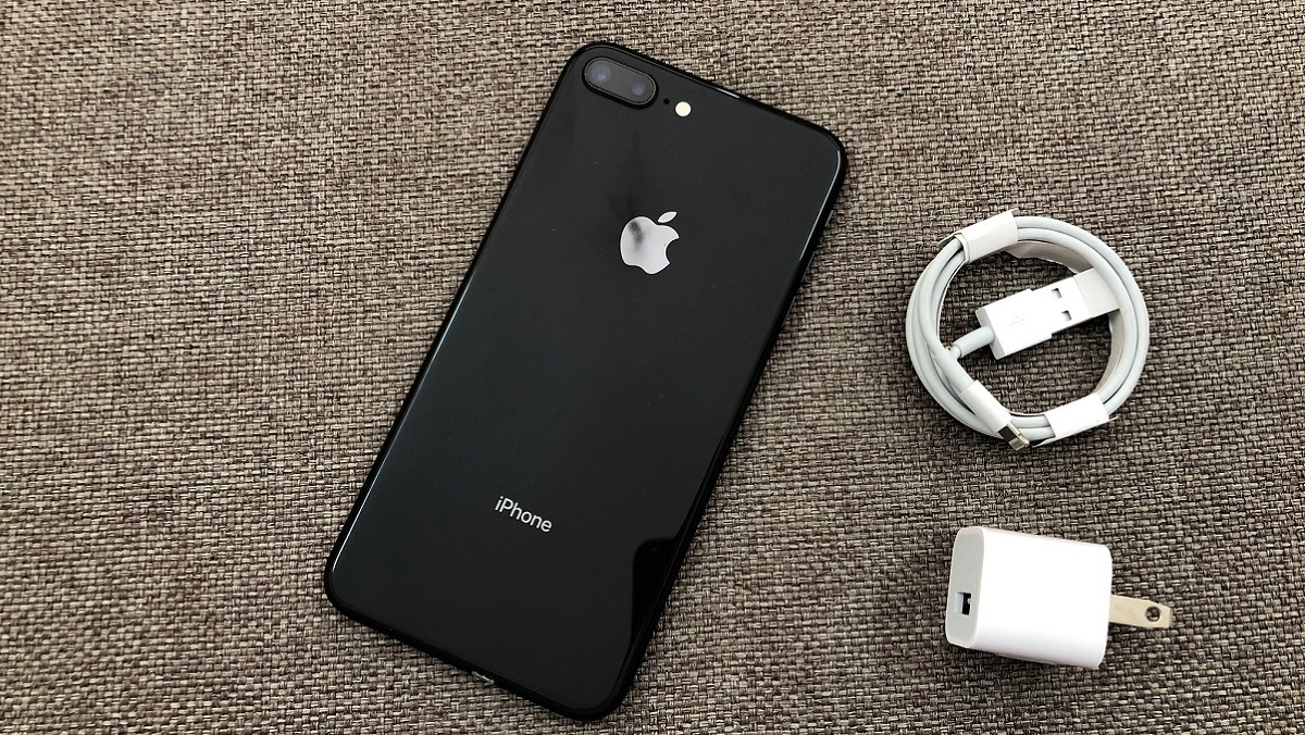 Thay kính Camera sau iPhone 8 Plus Thay kính Camera sau iPhone 8 Plus