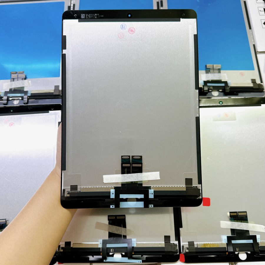 Thay m&agrave;n h&igrave;nh iPad Pro 10.5 2017 3G (A1709, A1852)