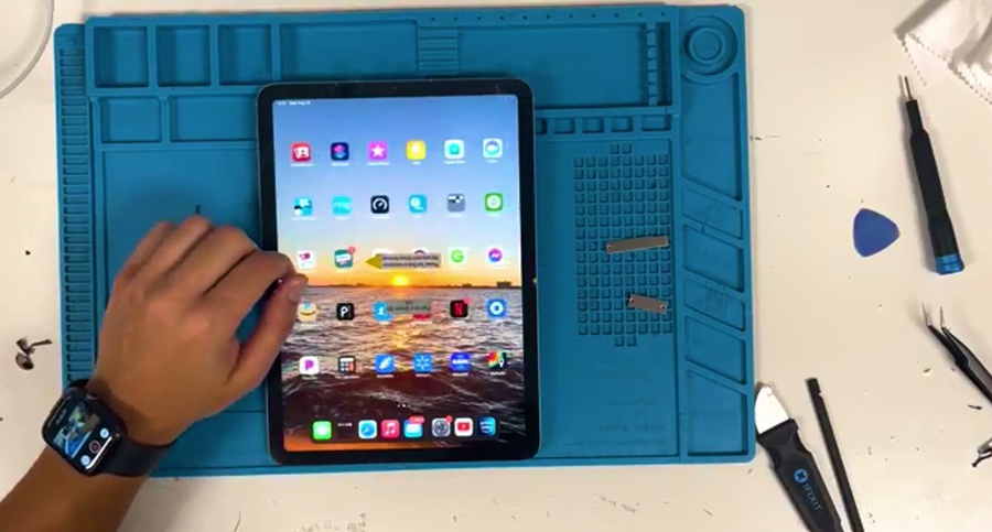 Thay m&agrave;n h&igrave;nh iPad mini 6 2021 4